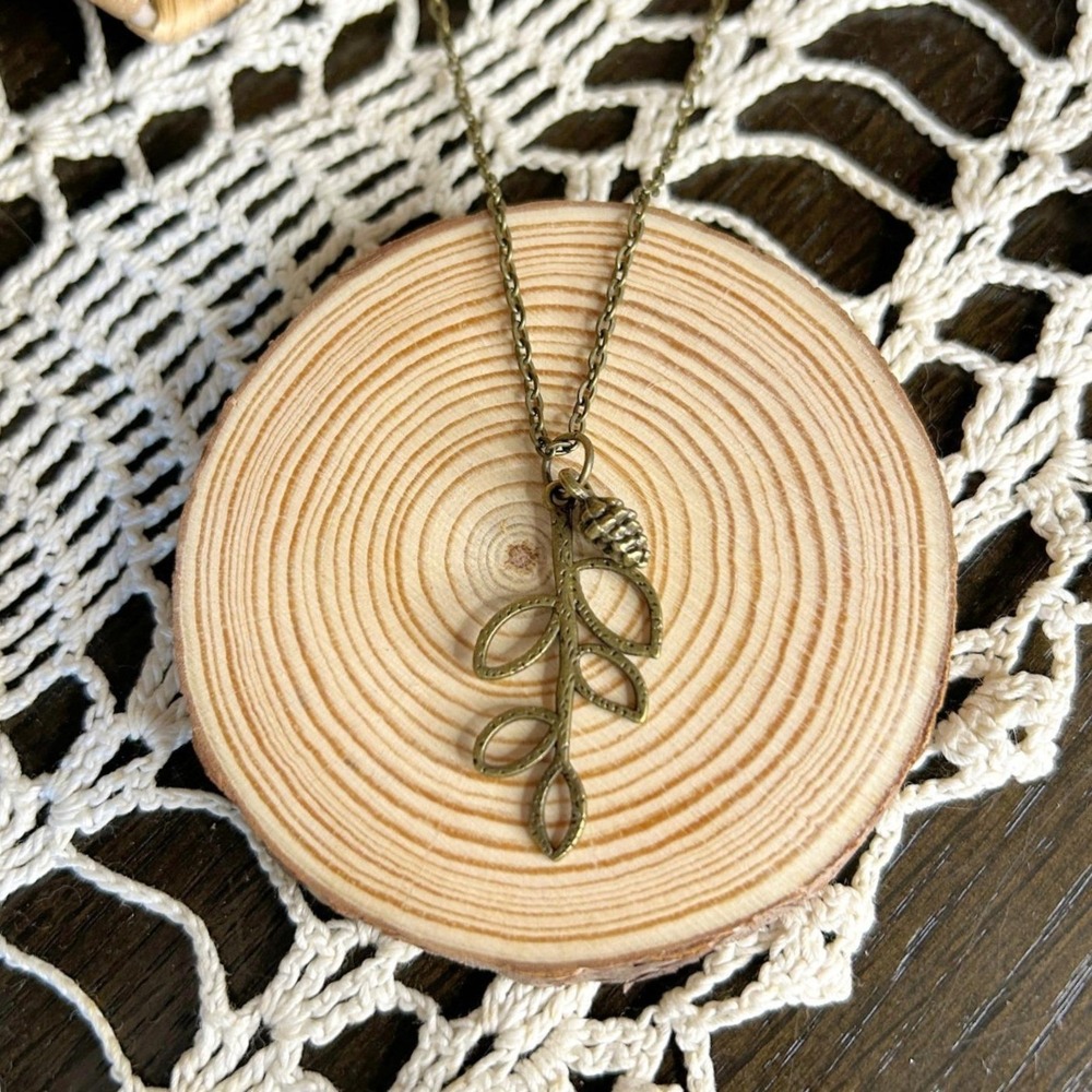Handcrafted Antique‎ Bronze Leaf Cutout & Pinecone Pendant Necklace Woodsy